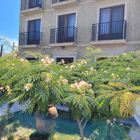 Vila Caviar Hotell Sulina Exteriör bild