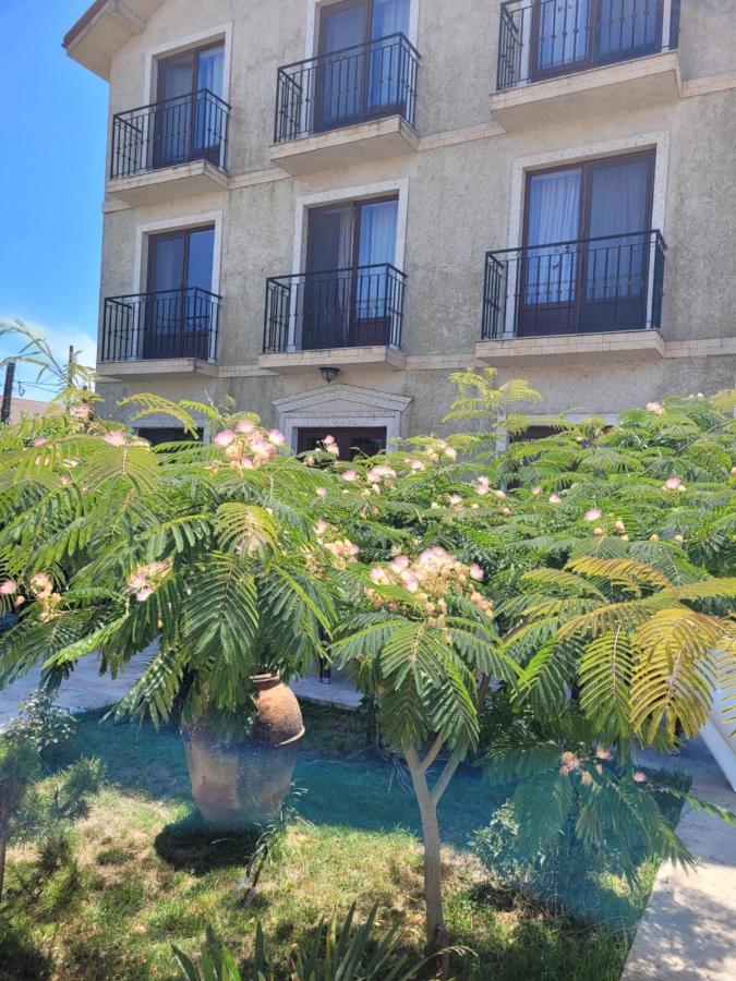 Vila Caviar Hotell Sulina Exteriör bild