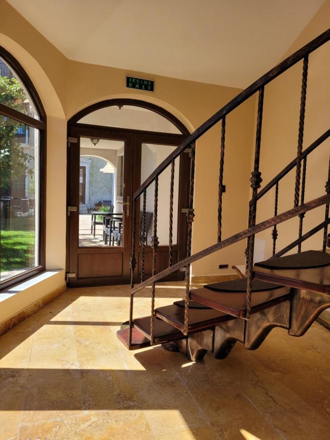 Vila Caviar Hotell Sulina Exteriör bild