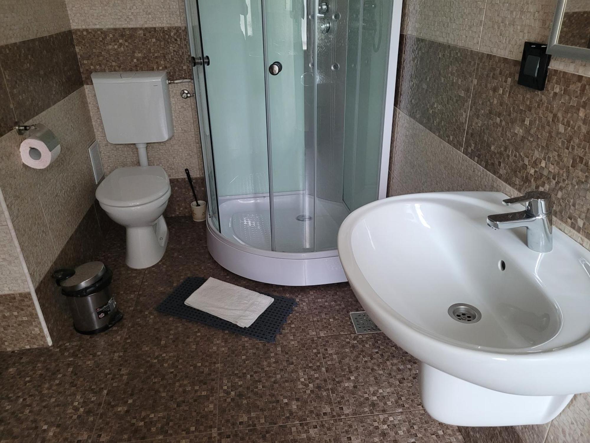 Vila Caviar Hotell Sulina Exteriör bild